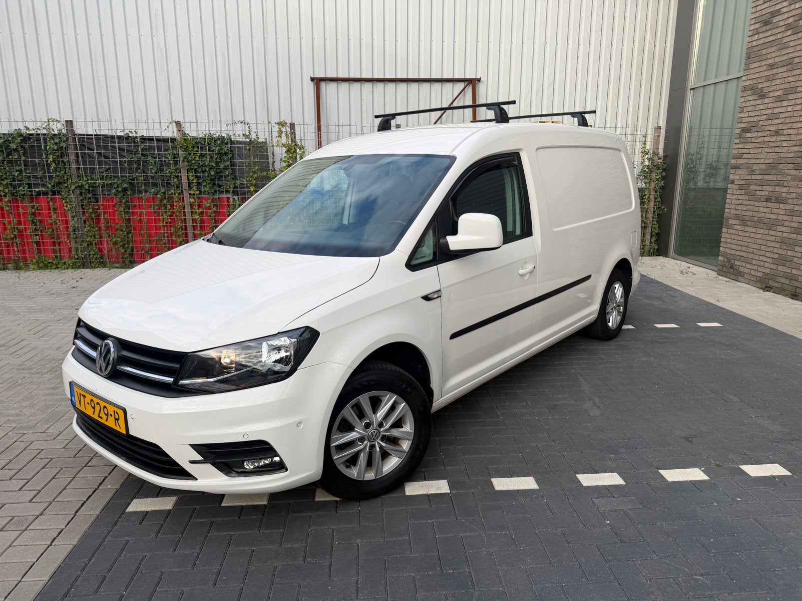 Volkswagen Caddy Maxi 2.0 TDI Euro6 Weinig km NAP, Voorwielaandrijving, Dealer onderhouden, Stof, 4 cilinders