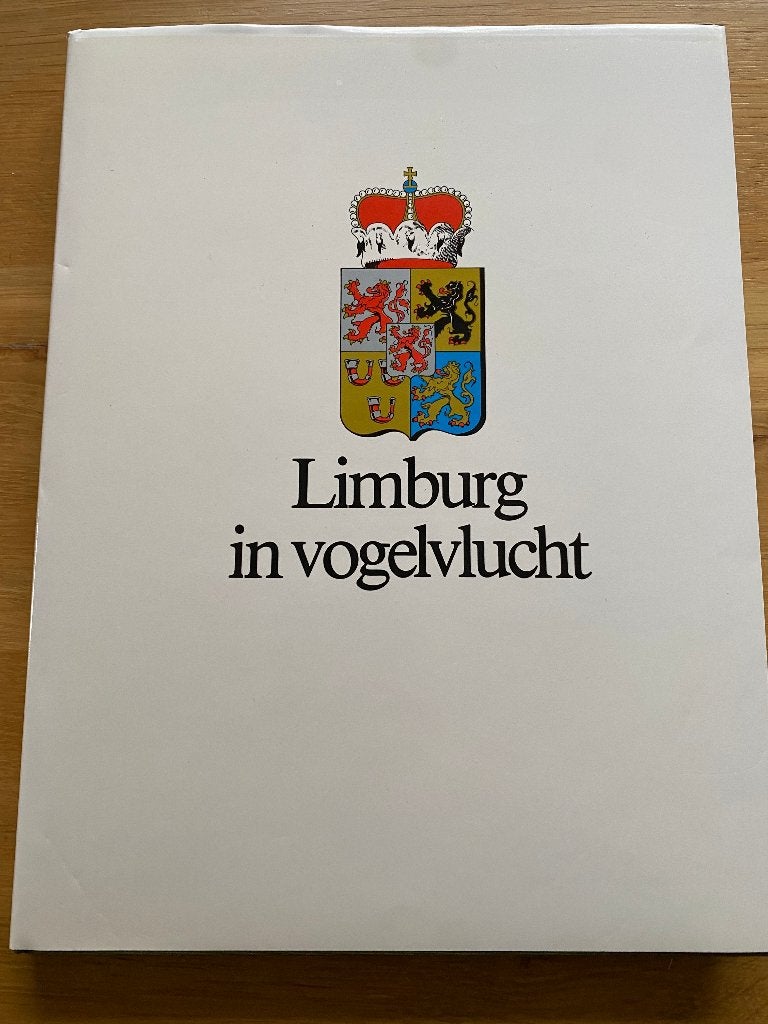 Limburg in vogelvlucht, Ophalen of Verzenden, 20e eeuw of later, Zo goed als nieuw
