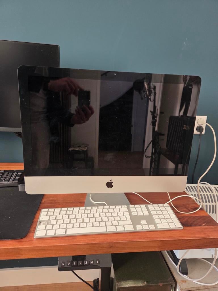iMac 21.5 inch Late 2009 - Goed werkende All-in-One PC, Computers en Software, Apple Desktops, Gebruikt, 2 tot 3 Ghz, SSD, IMac