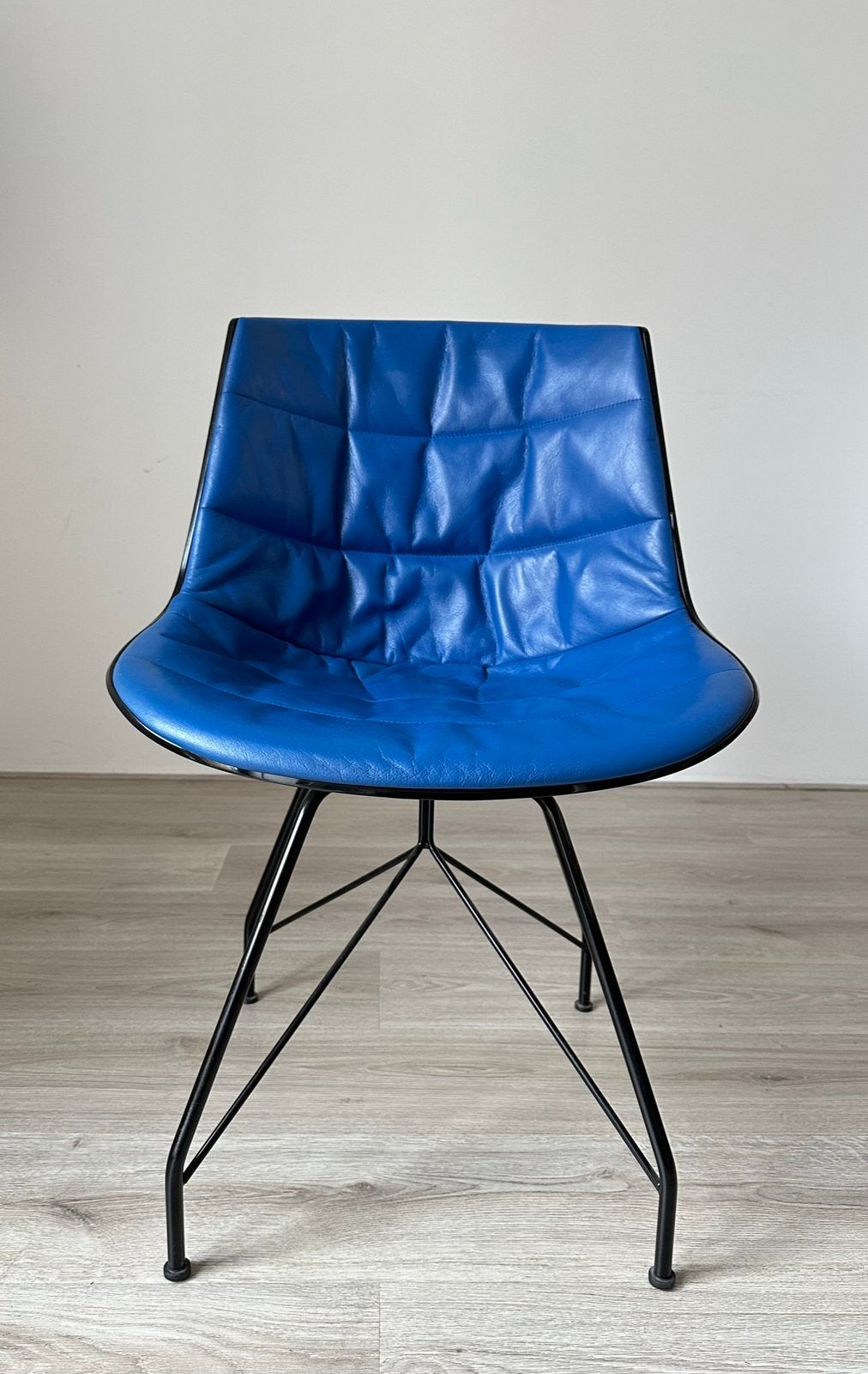 4x MDF Flow design eetkamerstoelen, Huis en Inrichting, Stoelen, Ophalen, Gebruikt, Zwart, Vier