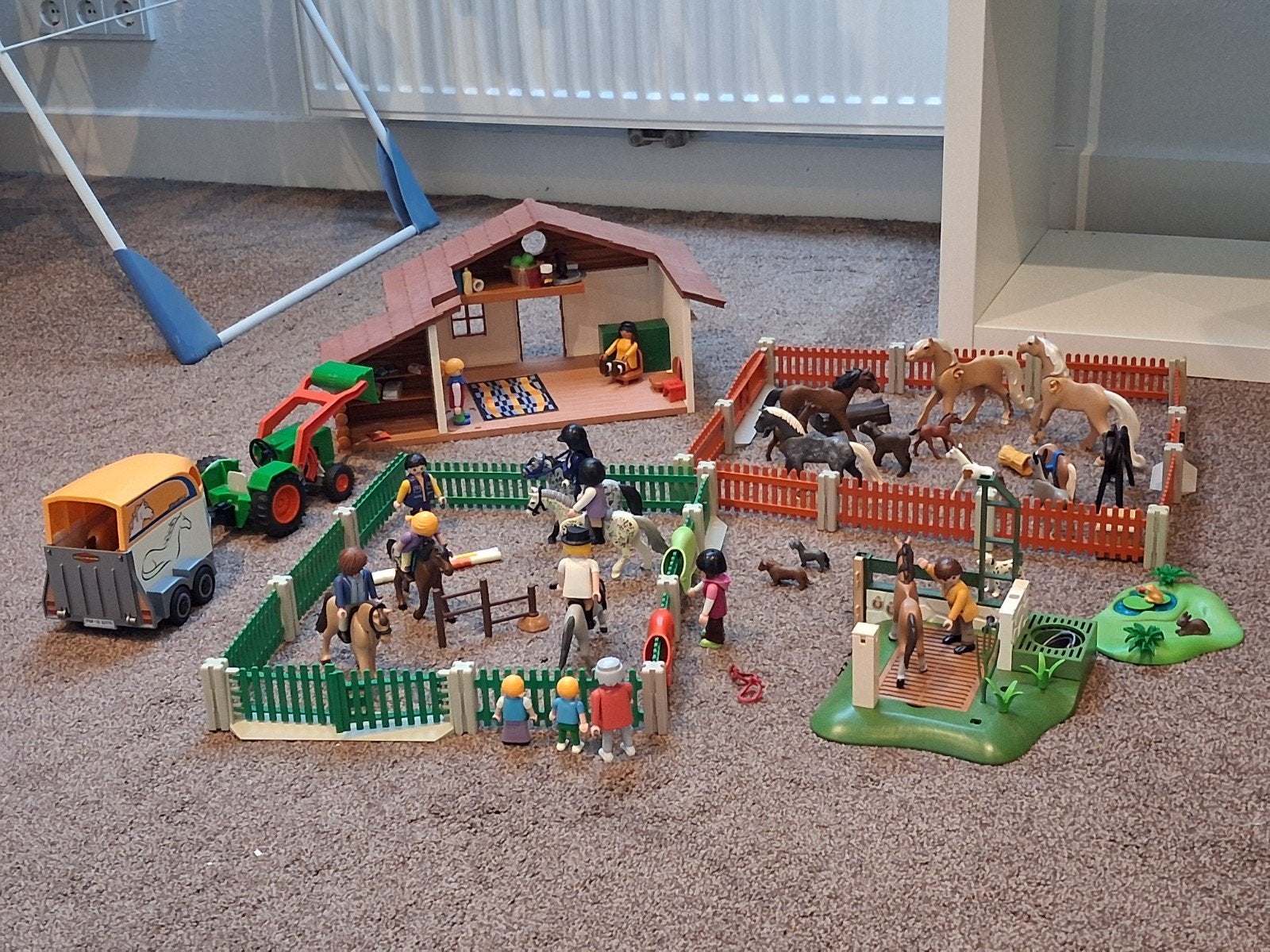 Playmobil Boerderij Paardrijles met Wasplaats en Kantine, Ophalen, Gebruikt, Gebouw, Complete set