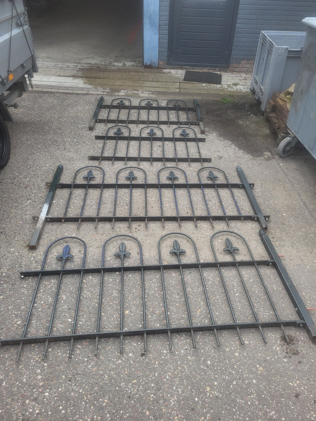 Sierhekwerk - Decoratief ijzeren hekwerk, Tuin en Terras, Tuinhekken en Hekwerk, Ophalen, Gebruikt, IJzer, Sierhekwerk