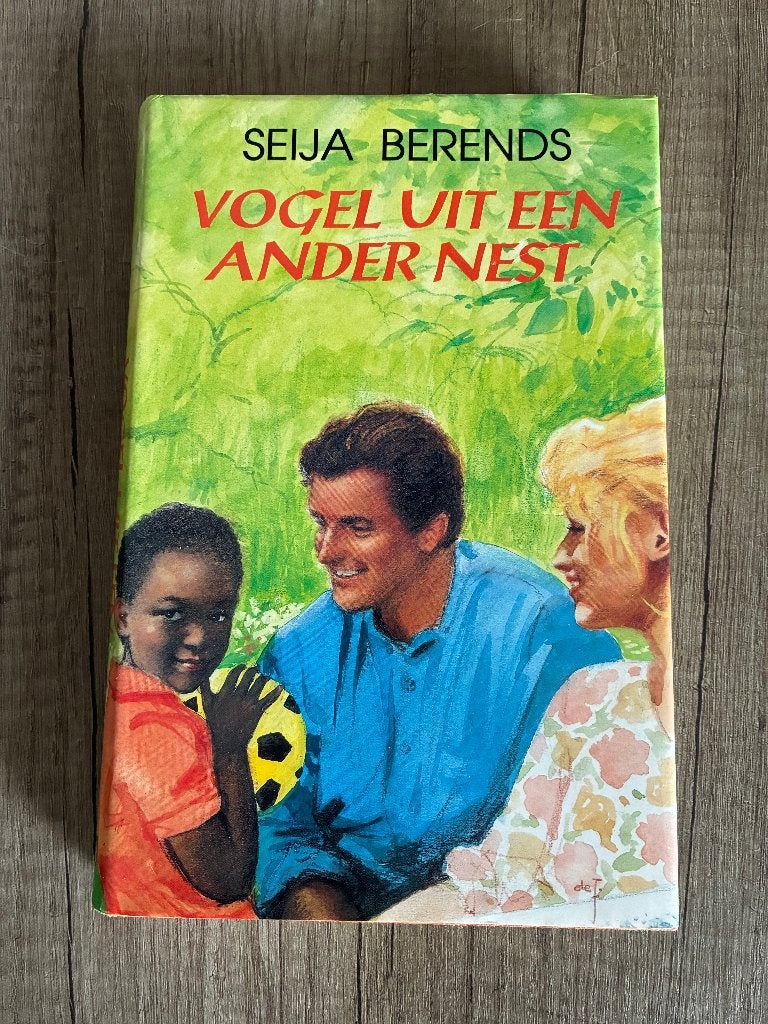 Seija Berends - Vogel uit een ander nest, Ophalen of Verzenden, Gelezen, Seija Berends