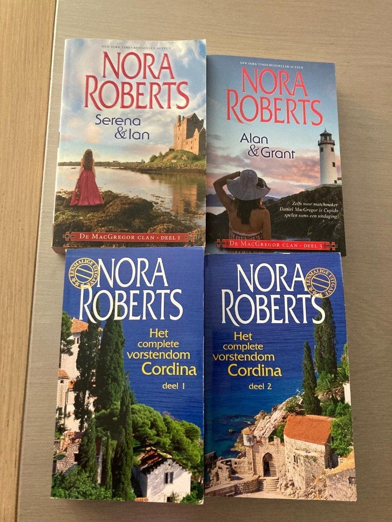 2 x Serie Romans van Nora Roberts., Boeken, Ophalen of Verzenden, Zo goed als nieuw, Nora Roberts