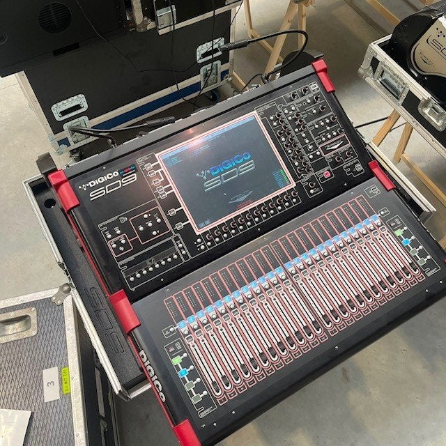 Digico SD9  ( Waves optocore )