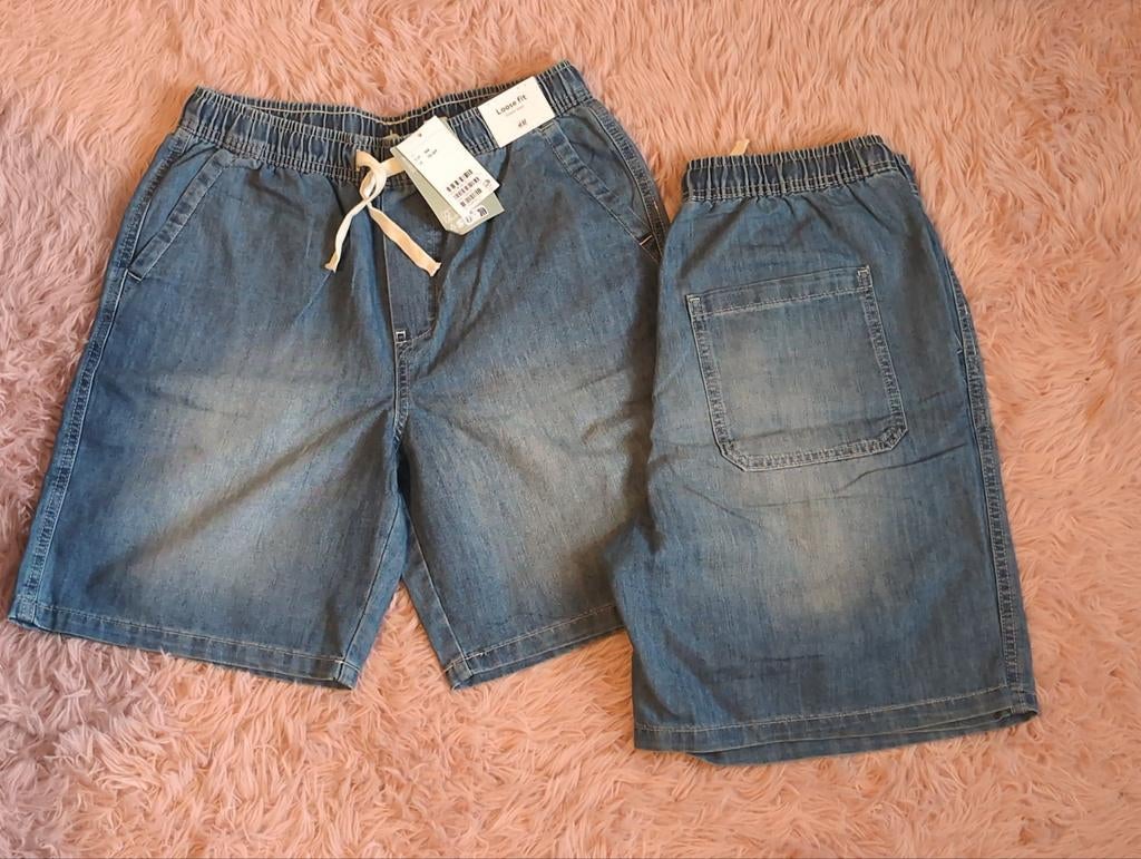 Nieuw 2 x h&m loose fit korte broeken broek 164, Broek, H&M, Nieuw, Ophalen of Verzenden