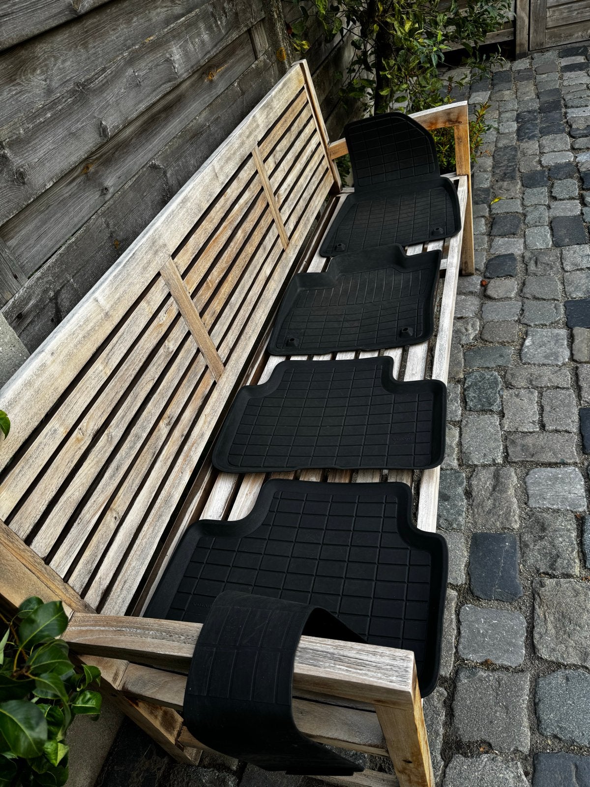 Originele rubber mattenset voor Volvo XC40 + koffrbakmat., Ophalen, Gebruikt