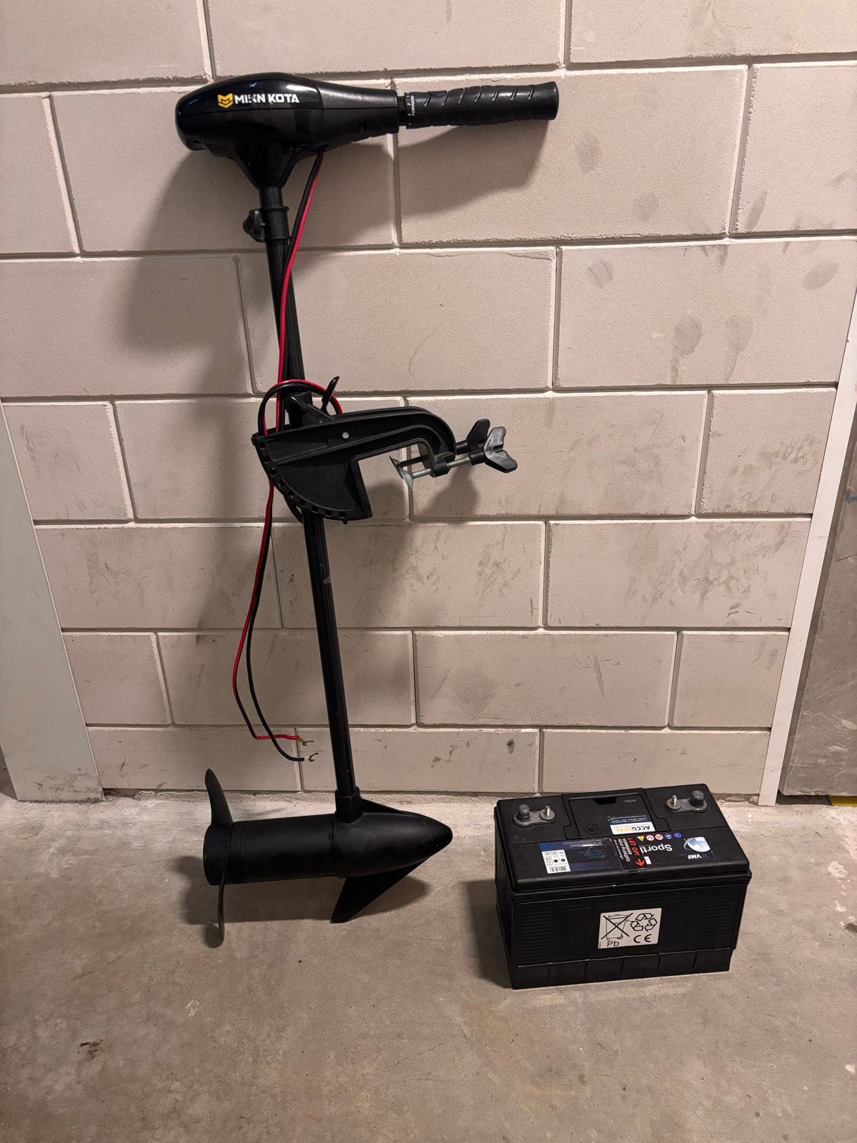 Minn Kota Endura 55 lbs fluistermotor + 105ah accu en lader, Ophalen, Gebruikt, Motor en Techniek