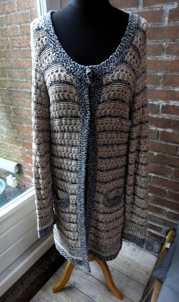 Mart Visser lang vest beige/zwart met zilverdraad Maat L, Beige, Maat 42/44 (L), Gedragen, Mart Visser