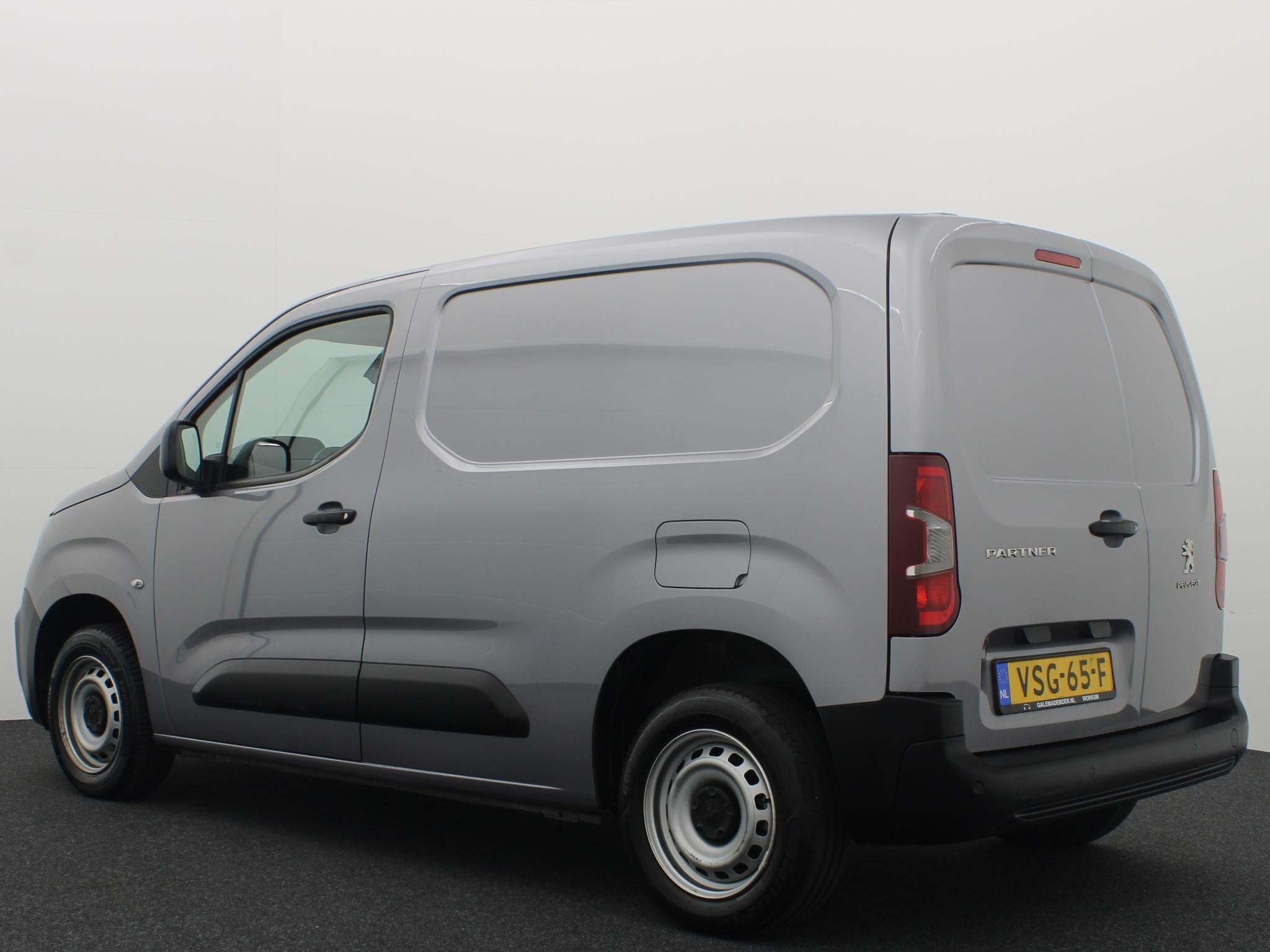 Peugeot Partner 1.5 BlueHDi 100 S&S L1 3 PERS / CARPLAY / NA, Voorwielaandrijving, Gebruikt, Euro 6, 4 cilinders