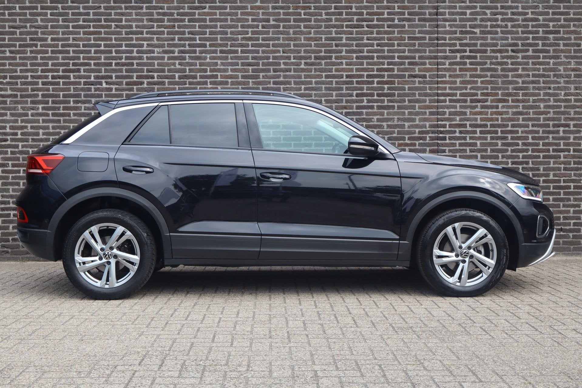 Volkswagen T-Roc 1.0 TSI 110pk Life | Cruise Control Adaptie, Auto's, Volkswagen, Voorwielaandrijving, 12 maanden, Stof, Gebruikt