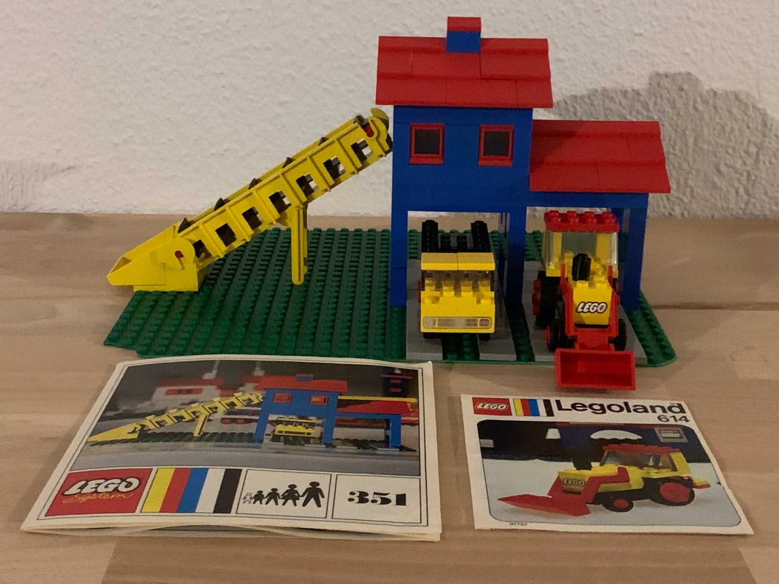 Lego classic vintage 351 loader en 614 shovel met boekjes, Ophalen of Verzenden, Gebruikt, Complete set, Lego