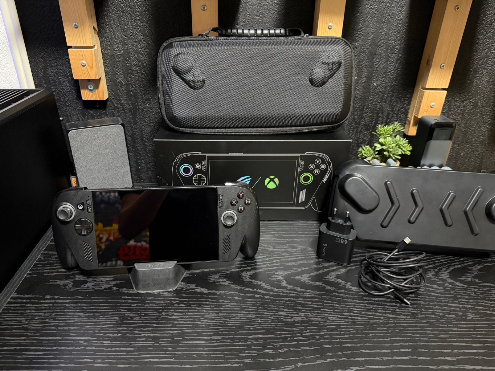 ASUS ROG Ally X 1TB + Dock + Case + Originele Doos |, Ophalen of Verzenden, ASUS, Zo goed als nieuw
