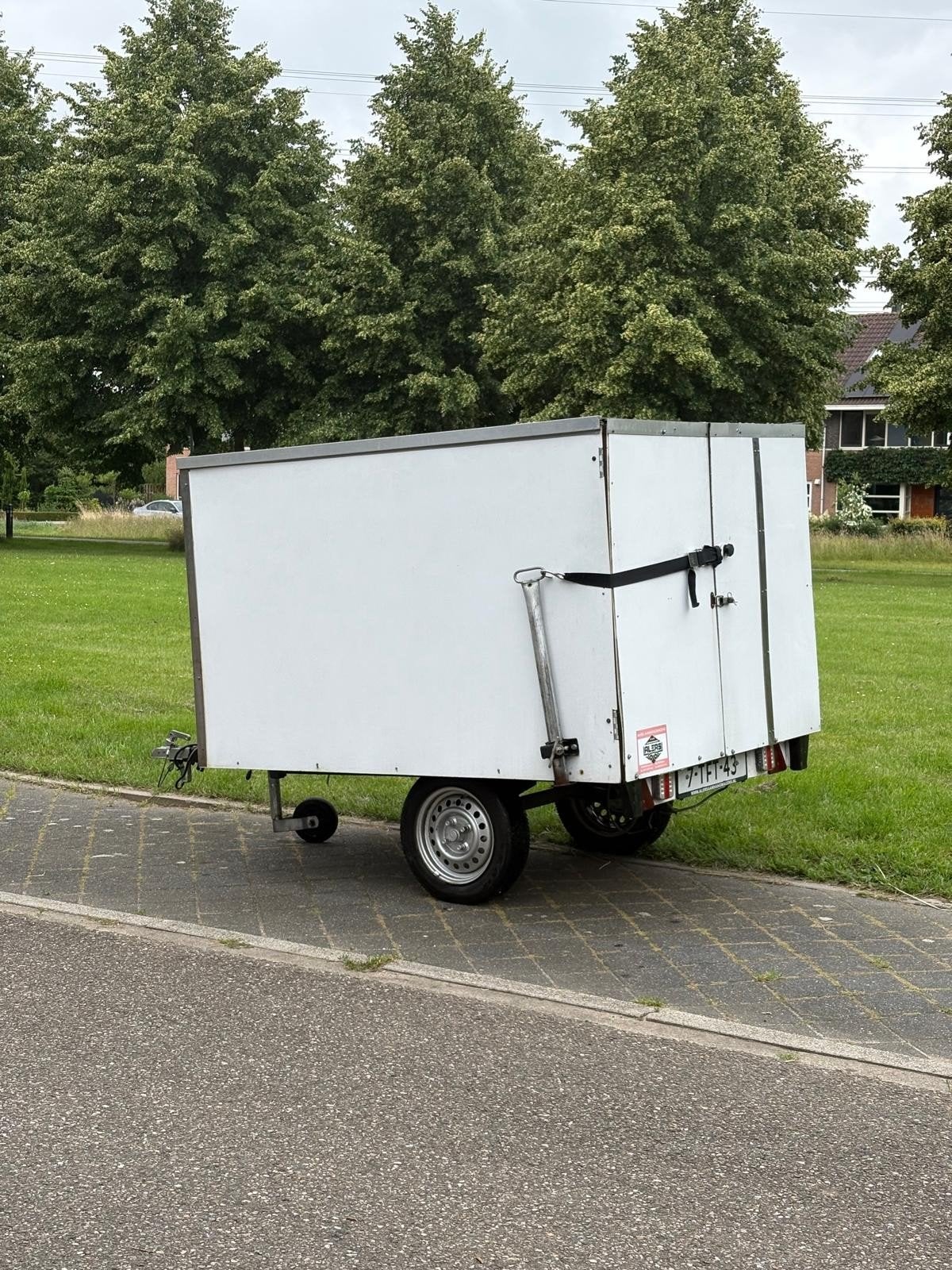 Compacte gesloten aanhangwagen met rolluik, Auto diversen, Ophalen, Gebruikt