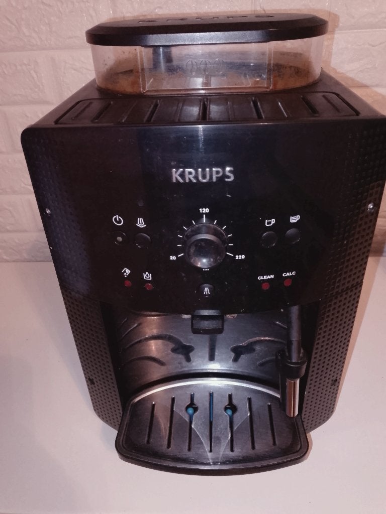 Krups Essential (Roma) EA8108 Black Volautomaat topstaat., Gebruikt, 10 kopjes of meer, Koffiemachine, Afneembaar waterreservoir