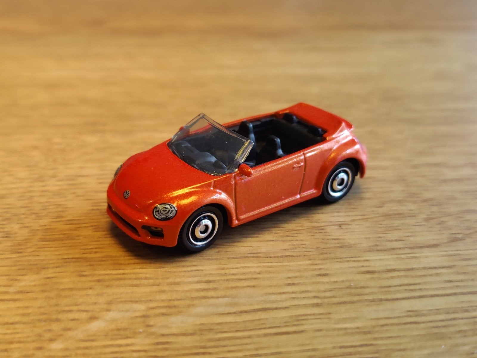 Matchbox Volkswagen Beetle Convertible ORANJE, Ophalen of Verzenden, Zo goed als nieuw, Auto