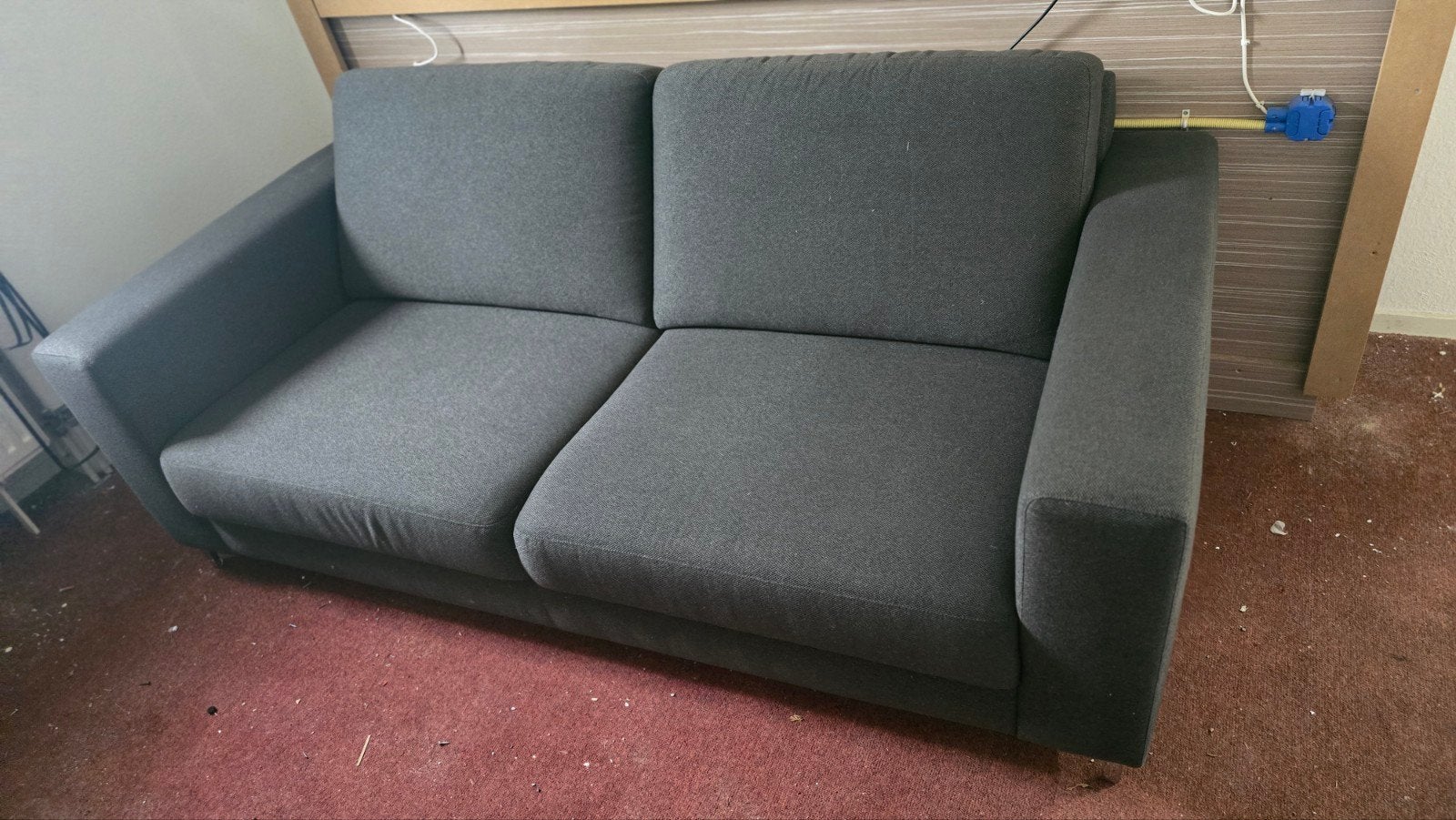 Comfortabele 2,5-zitsbank - Donkergrijs stof, Modern, Compact, Gebruikt, 150 tot 200 cm, Tweepersoons