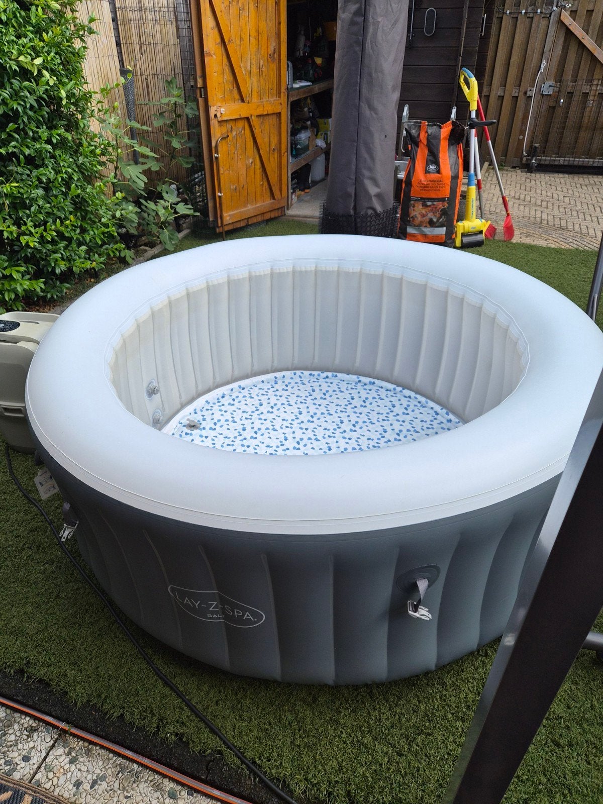 Opblaasbare Jacuzzi / Spa met Cover en Accessoires, Ophalen, Minder dan 80 cm, Opblaaszwembad, Rond