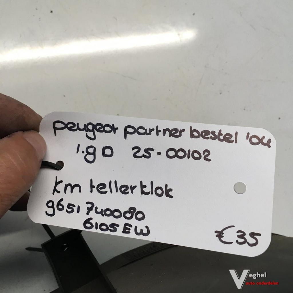 Citroen C1 5drs 1.0 12v 2010  2500078  Km Tellerklok  965174
