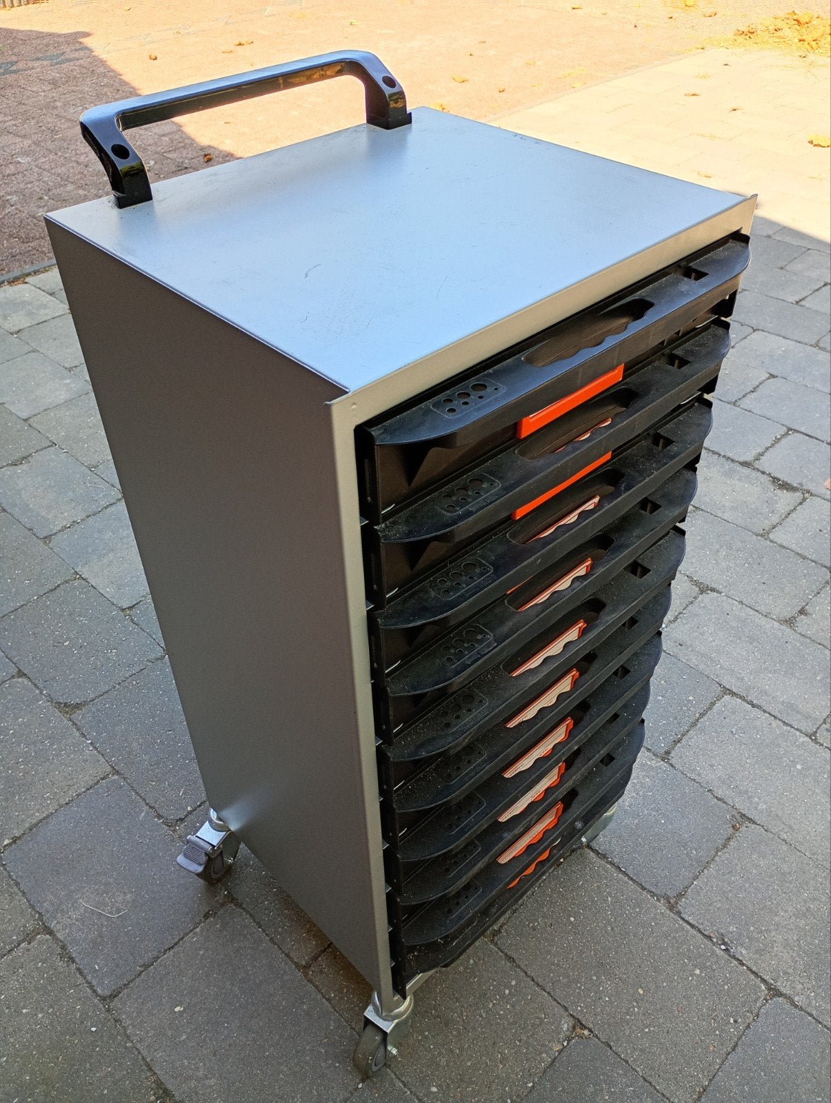 assortiment kar verrijdbaar, Ophalen, Gebruikt