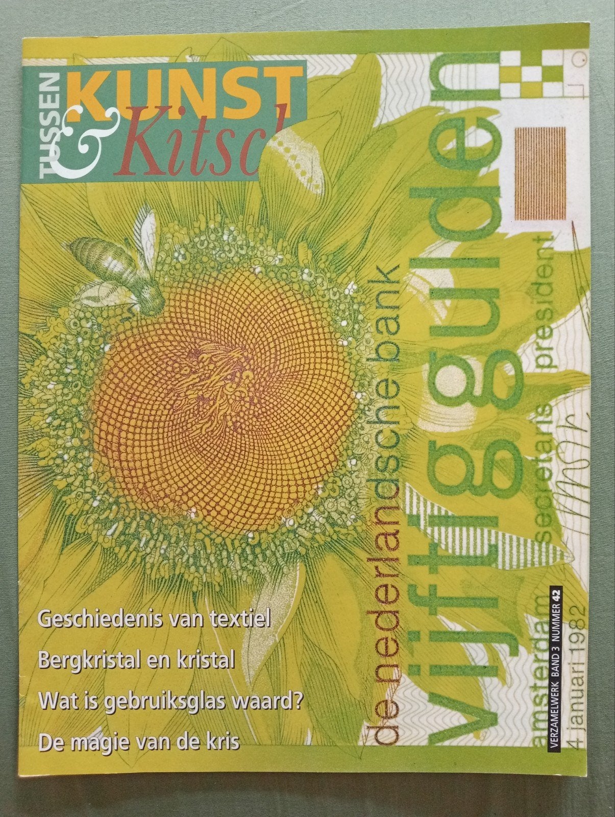 Tussen Kunst & Kitsch - Vijftig Gulden (1982), Boeken, Ophalen of Verzenden, Gelezen, Overige typen