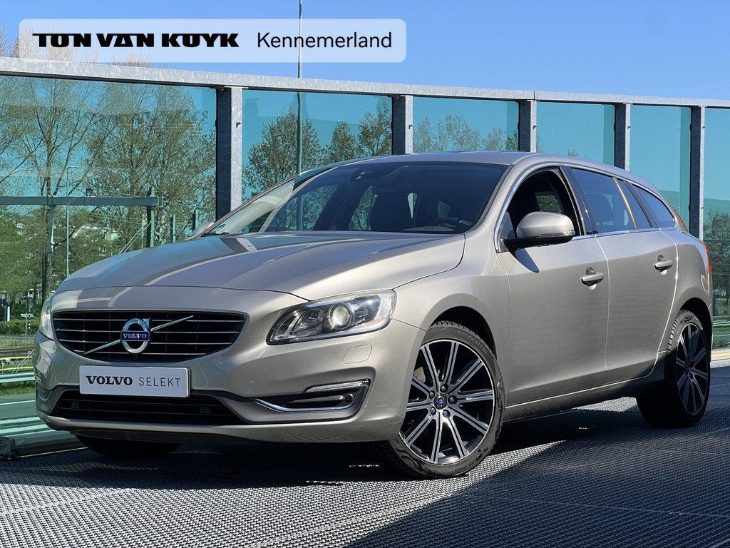 Volvo V60 1.6 T4 Summum Handgeschakeld, Cruise control, Prem