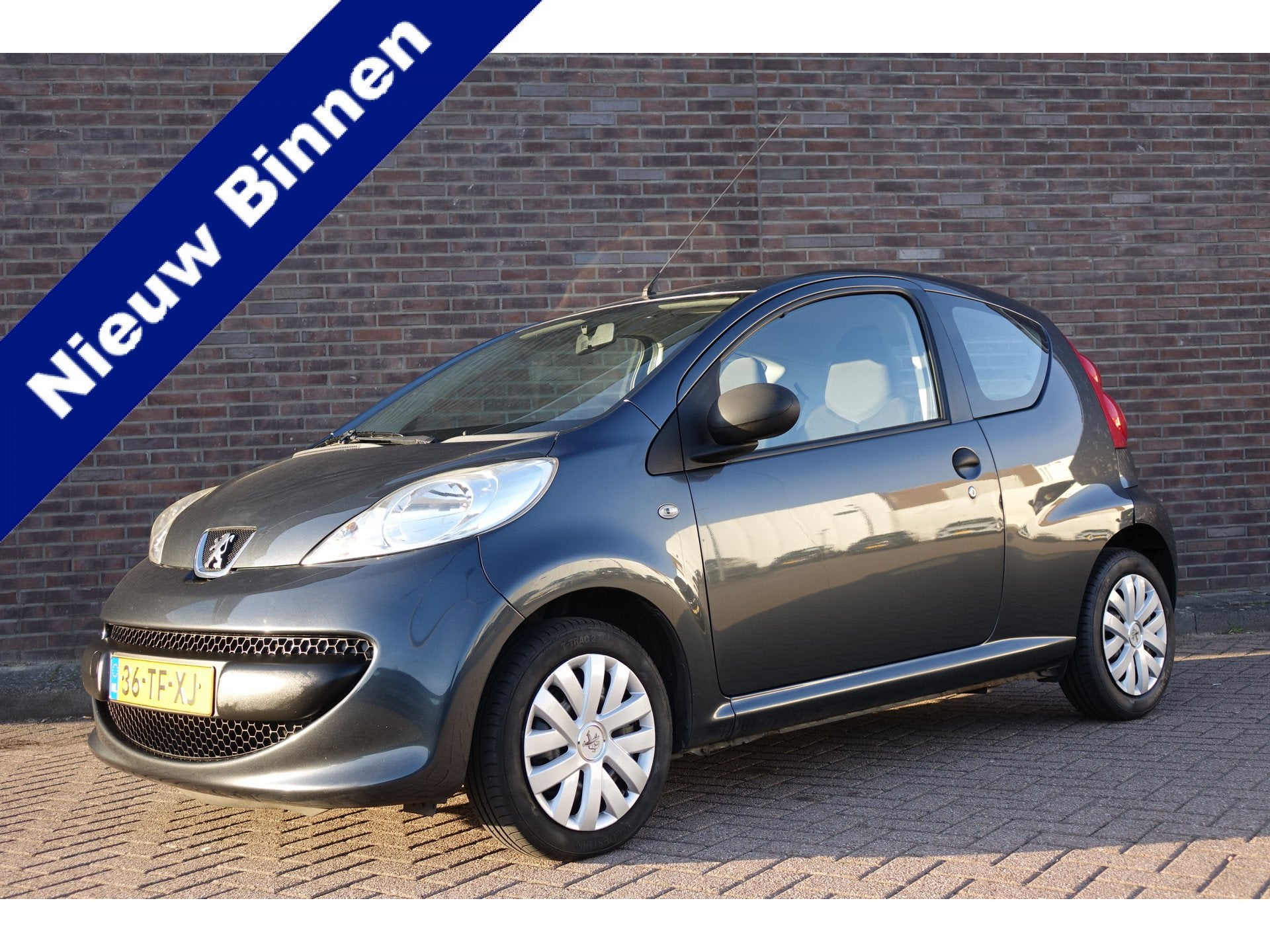 Peugeot 107 1.0-12V XR, keurig onderhouden, nieuwe APK en ni, Voorwielaandrijving, Gebruikt, 765 kg, 4 stoelen