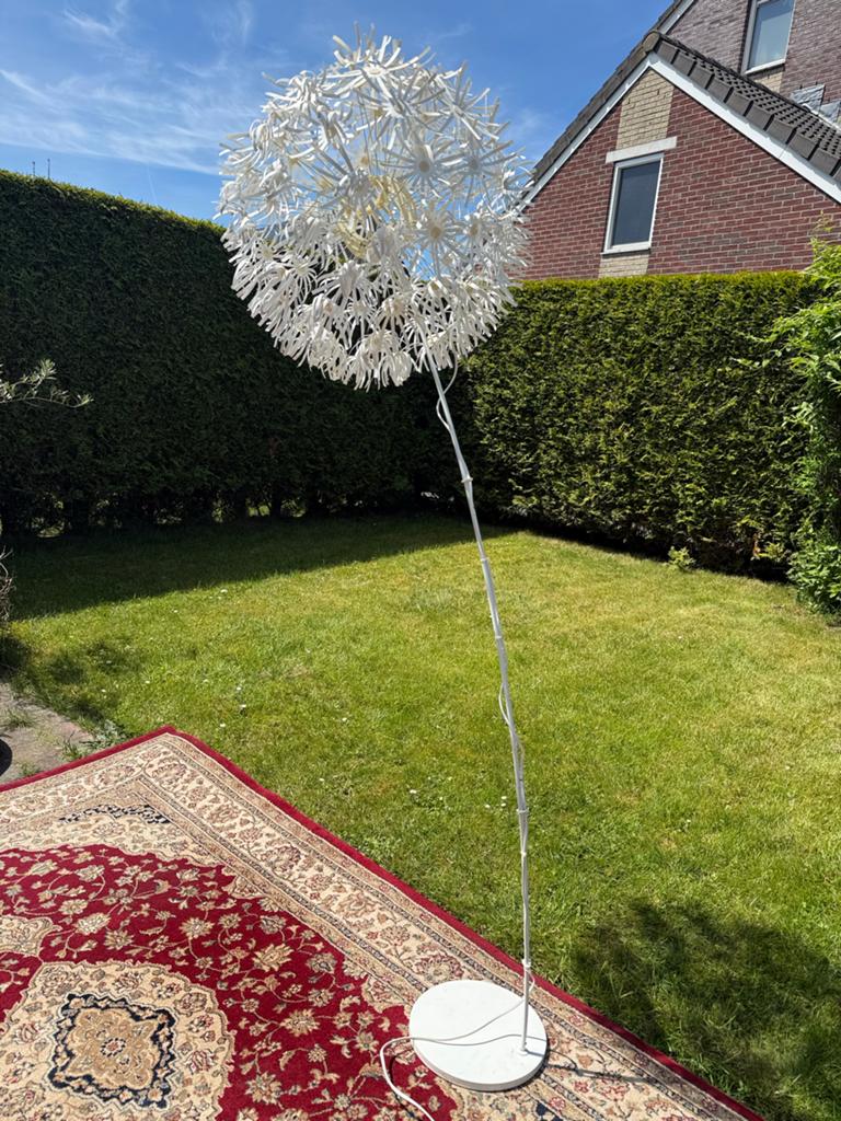Ikea Maskros Vloerlamp - Uniek Design, Huis en Inrichting, Ophalen, Gebruikt, Kunststof, 150 tot 200 cm