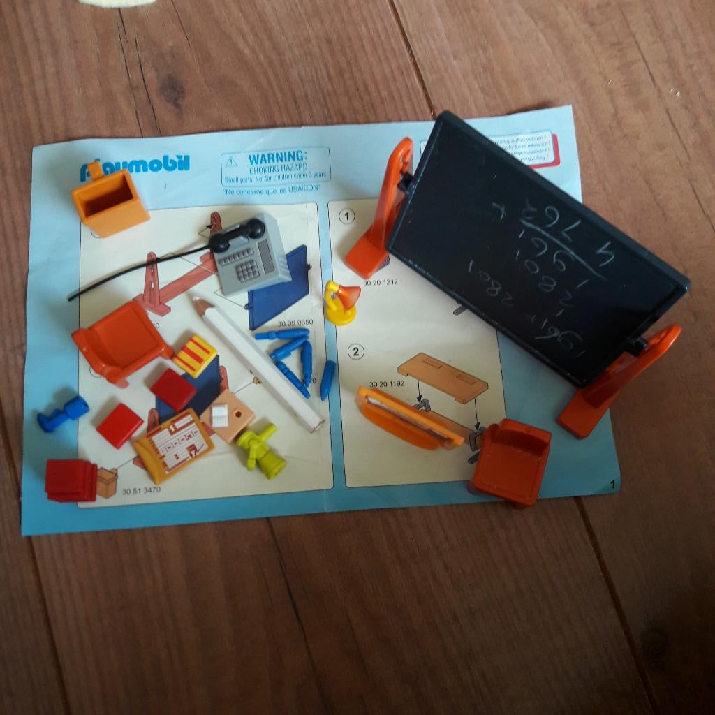 Playmobil setje school, Kinderen en Baby's, Speelgoed | Playmobil, Zo goed als nieuw, Ophalen of Verzenden