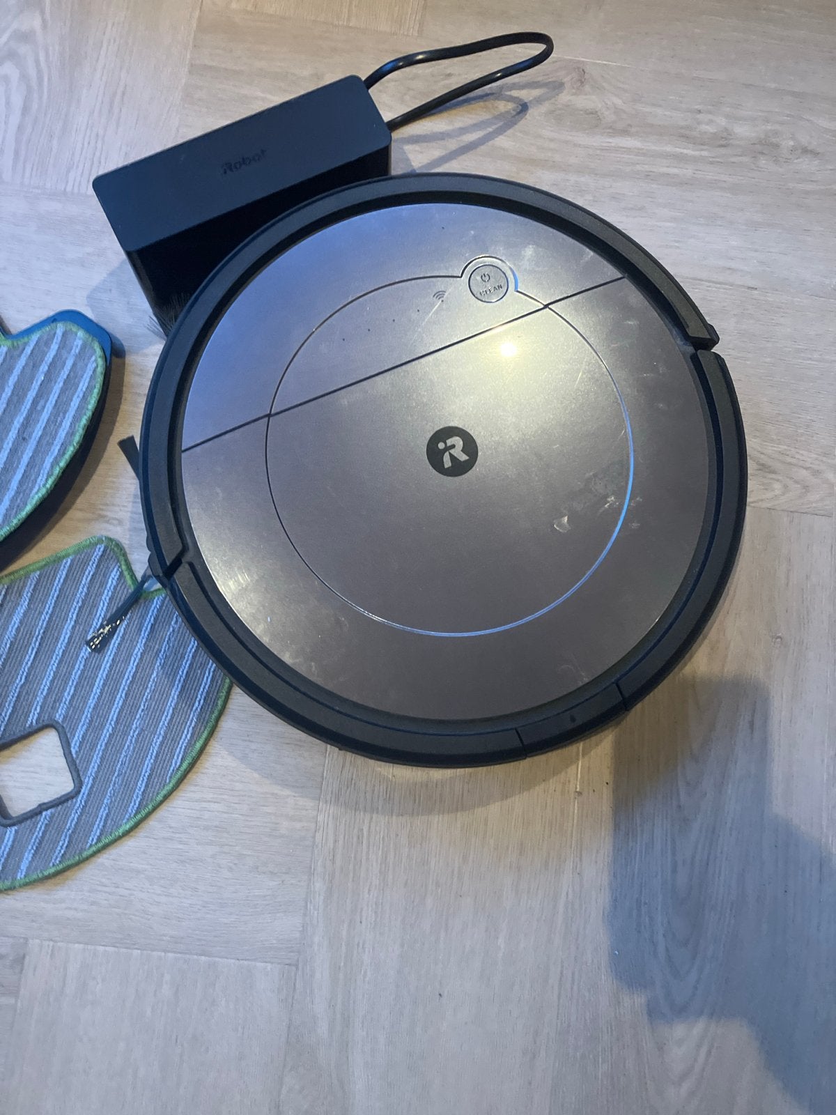 iRobot Roomba Combo Robotstofzuiger met Dweilfunctie, Witgoed en Apparatuur, Ophalen, Gebruikt, IRobot, Dweilfunctie
