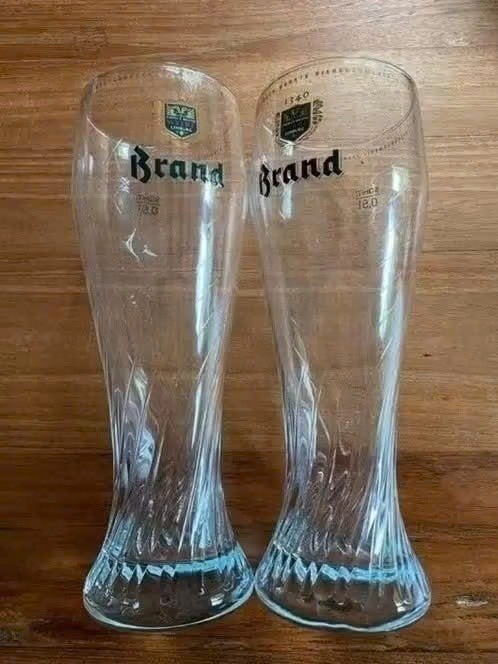 2 mooie glazen brand bier - 0,5 L, Verzamelen, Ophalen of Verzenden, Zo goed als nieuw, Glas of Glazen, Brand