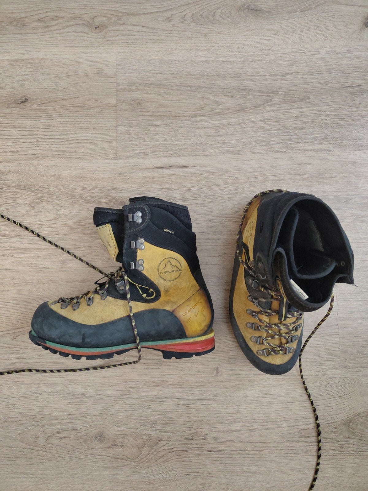 La Sportiva Nepal EVO GTX bergschoenen - Maat 42, Ophalen of Verzenden, Gebruikt, Schoenen