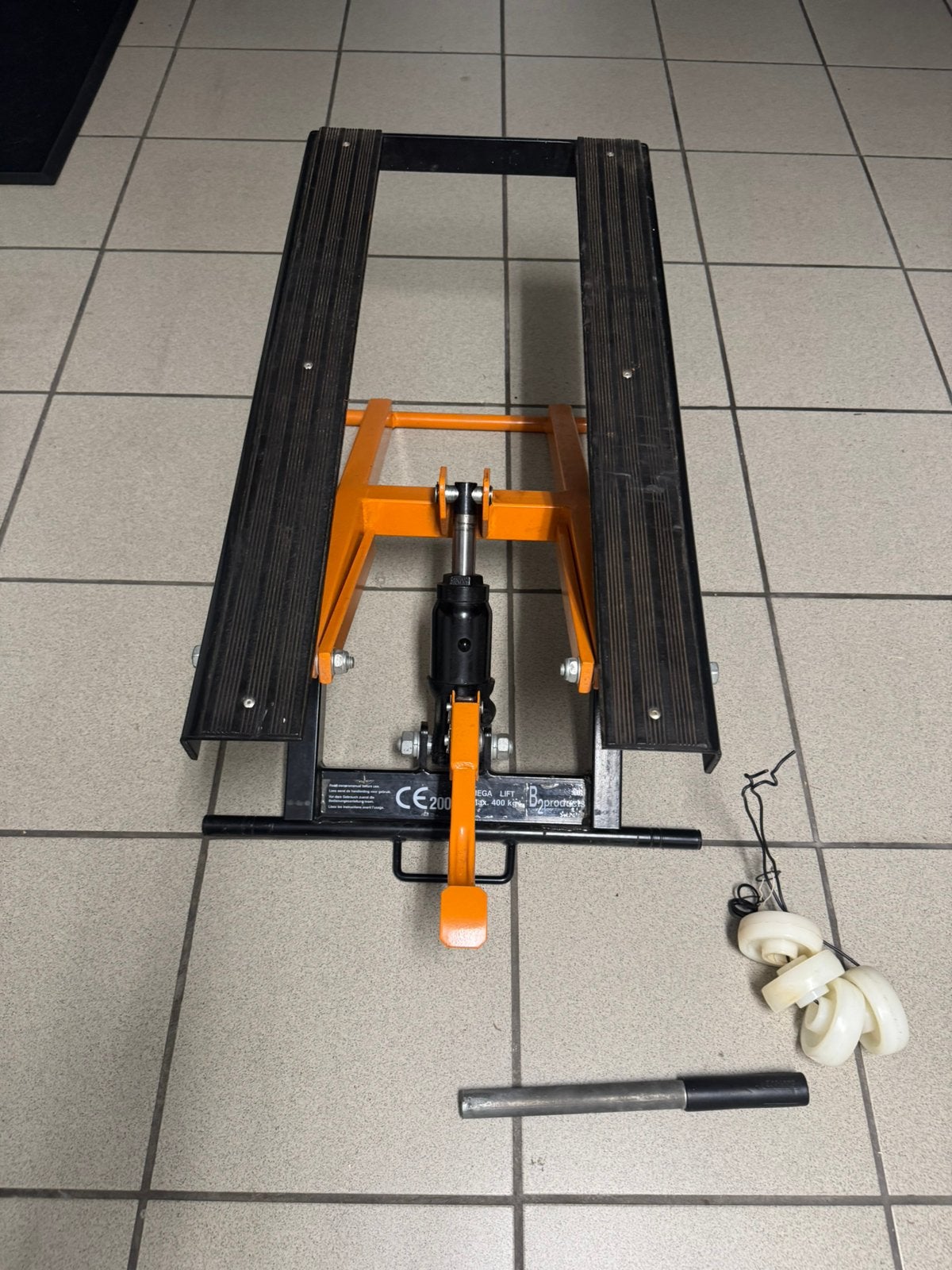 Motorbrug B2products 400kg draagvermogen, Motoren, Ophalen of Verzenden, Zo goed als nieuw