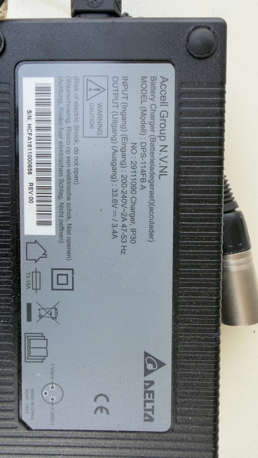 Accell Group N.V.N.L. Batterijlader DPS-114FB A, Ophalen, Gebruikt