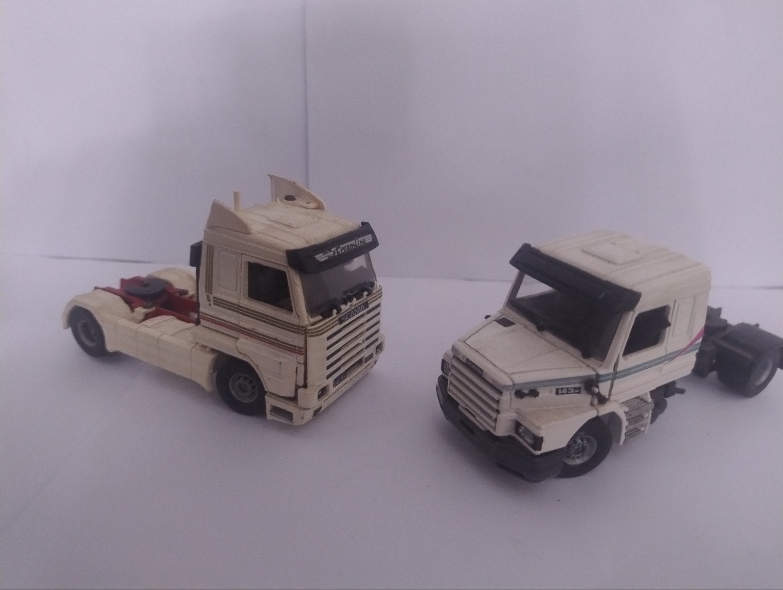 🔴 loop of sloop voor de knutselaar Scania 1/50, Hobby en Vrije tijd, Ophalen of Verzenden, Zo goed als nieuw, Bus of Vrachtwagen