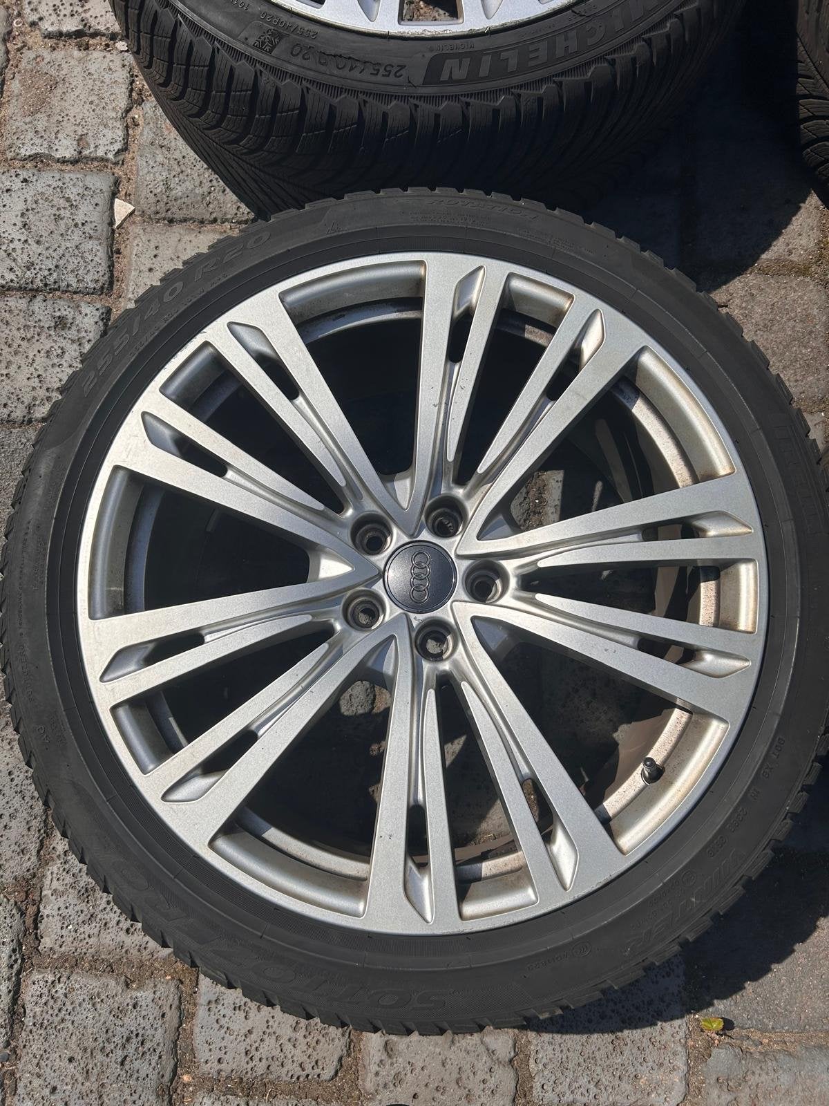 Audi 20 inch velgen met winterbanden 255/40 R20, Auto-onderdelen, Banden en Velgen, Ophalen, Gebruikt, 255 mm, Banden en Velgen