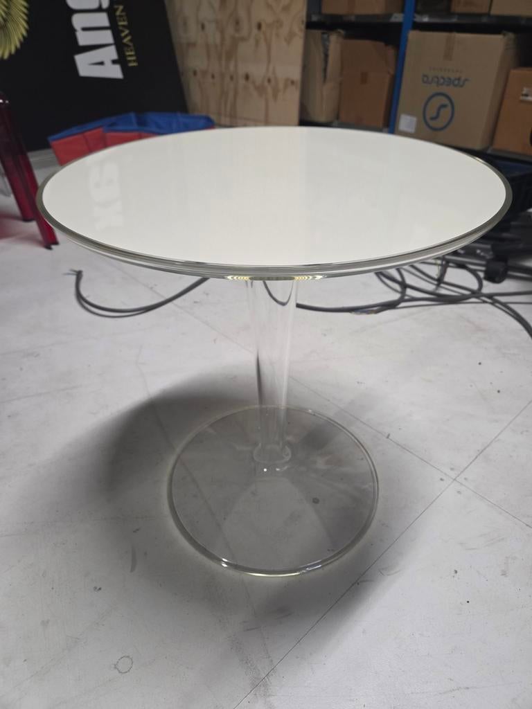 Kartell Tip Top Bijzettafel - Wit met Transparante Poot, Huis en Inrichting, 45 tot 60 cm, Rond, Ophalen of Verzenden, Zo goed als nieuw