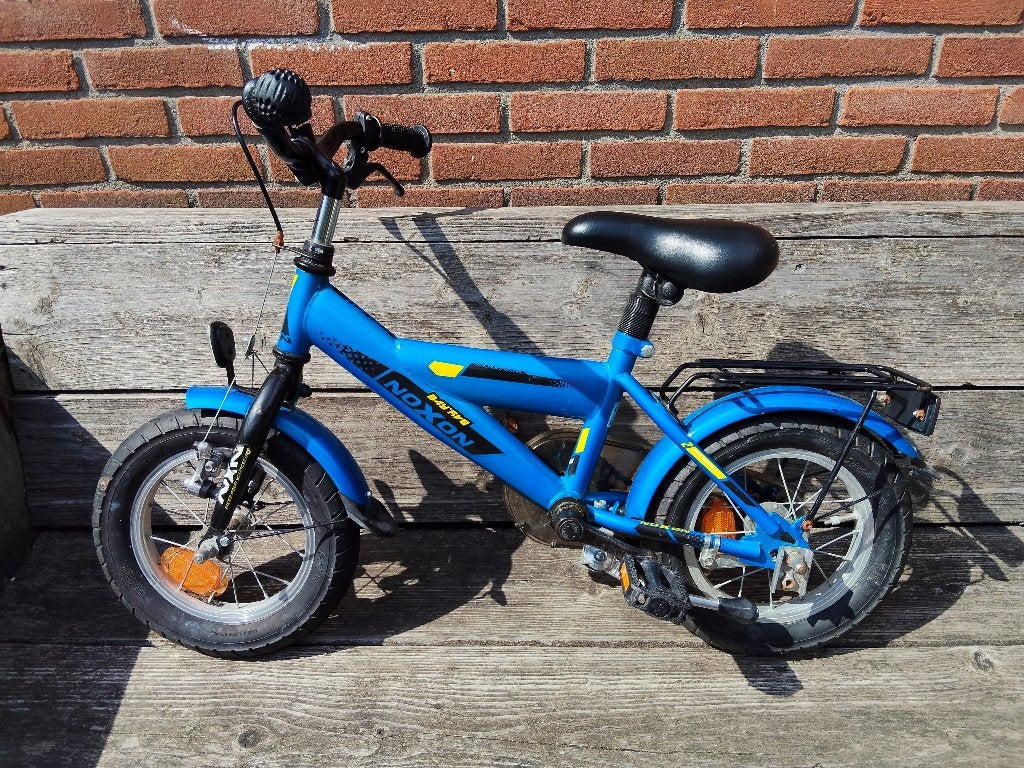 Blauwe kinderfiets 12 inch, Ophalen, Gebruikt, Minder dan 16 inch, Zijwieltjes