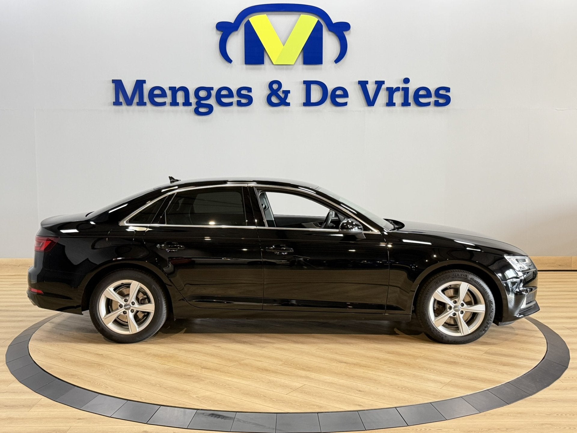 Audi A4 Limousine 35 TFSI Launch edition Sport Airco ECC | A, 12 maanden, Stof, Gebruikt, 4 cilinders