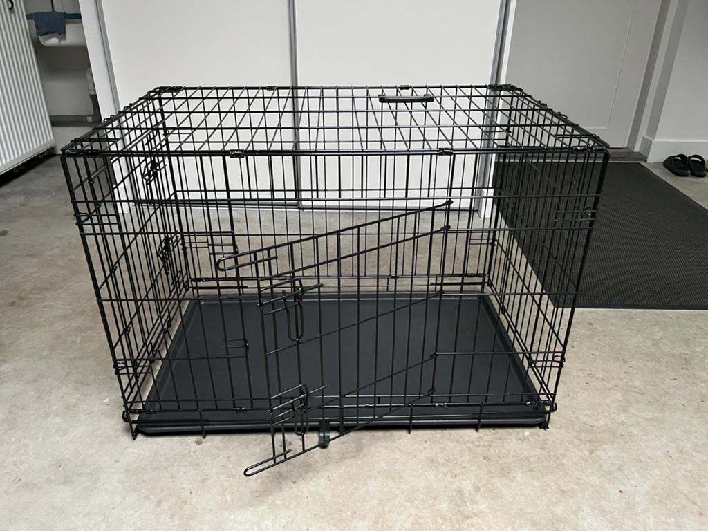 Brekz honden bench zwart met 2 deurtjes maat L incl kleed, Dieren en Toebehoren, Ophalen of Verzenden, Zo goed als nieuw