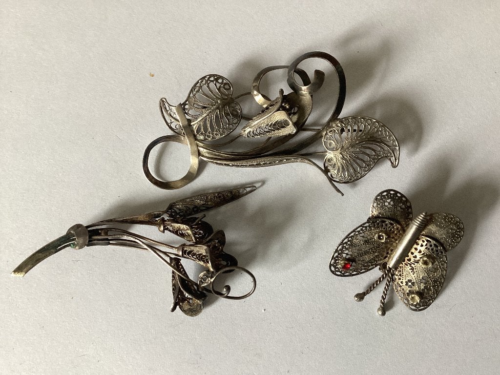 3 broches verzilverd, Ophalen of Verzenden, Gebruikt, Zilver, Overige materialen