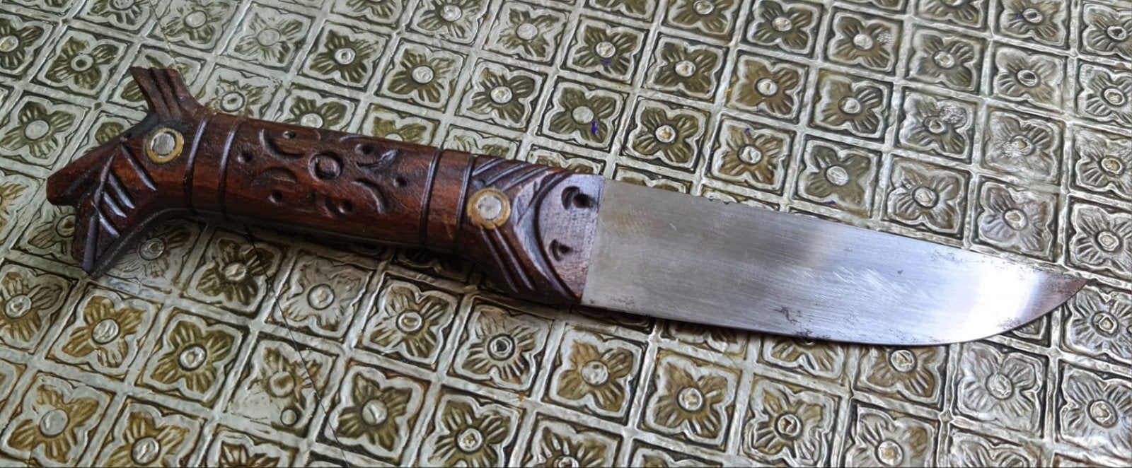 Handgemaakt decoratief mes met leren schede, Antiek en Kunst, Ophalen of Verzenden