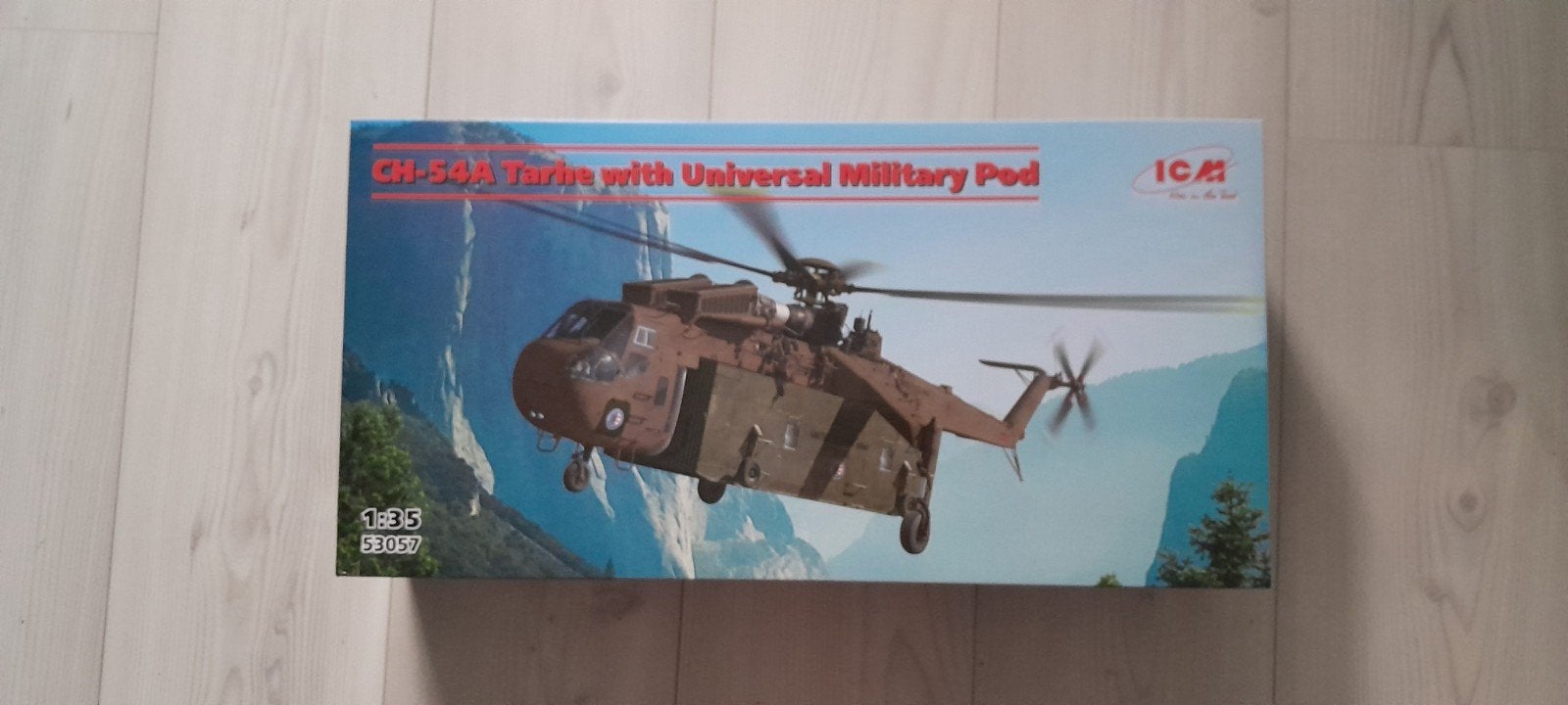 1/35 CH-54A Tarhe met Military Pod., Ophalen of Verzenden, Nieuw, Groter dan 1:72, Overige merken