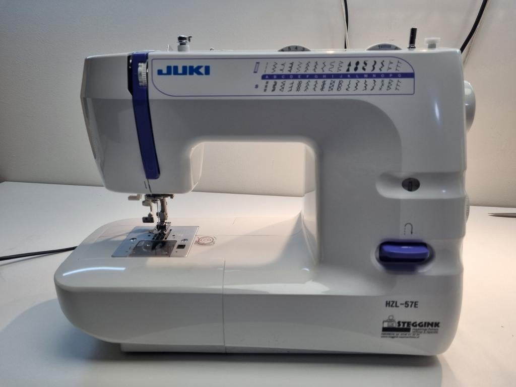 Juki HZL53E-57E Naaimachine - Zo goed als nieuw, Hobby en Vrije tijd, Naaimachines en Toebehoren, Nieuw, Naaimachine, Overige merken