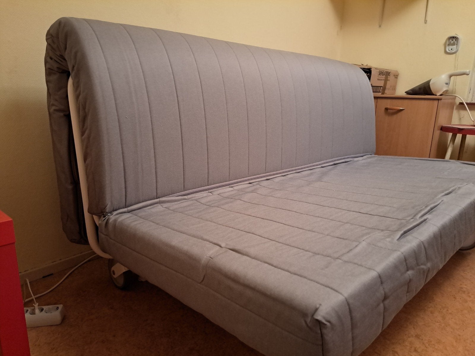 IKEA Bedbank 160 cm met matras., Huis en Inrichting, Gebruikt, Ophalen of Verzenden, Twijfelaar, 200 cm