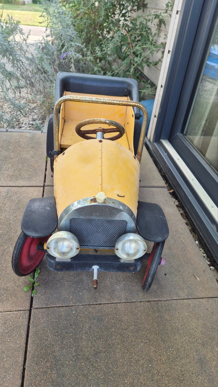 Retro Kinderauto - Gele Trapauto, Ophalen of Verzenden, Gebruikt