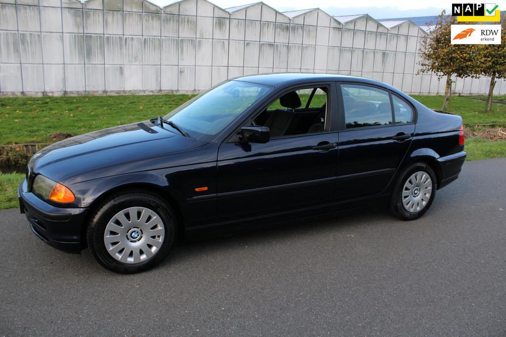 BMW 3-serie 316i Executive, Auto's, 13 km/l, Achterwielaandrijving, 4 cilinders, Blauw