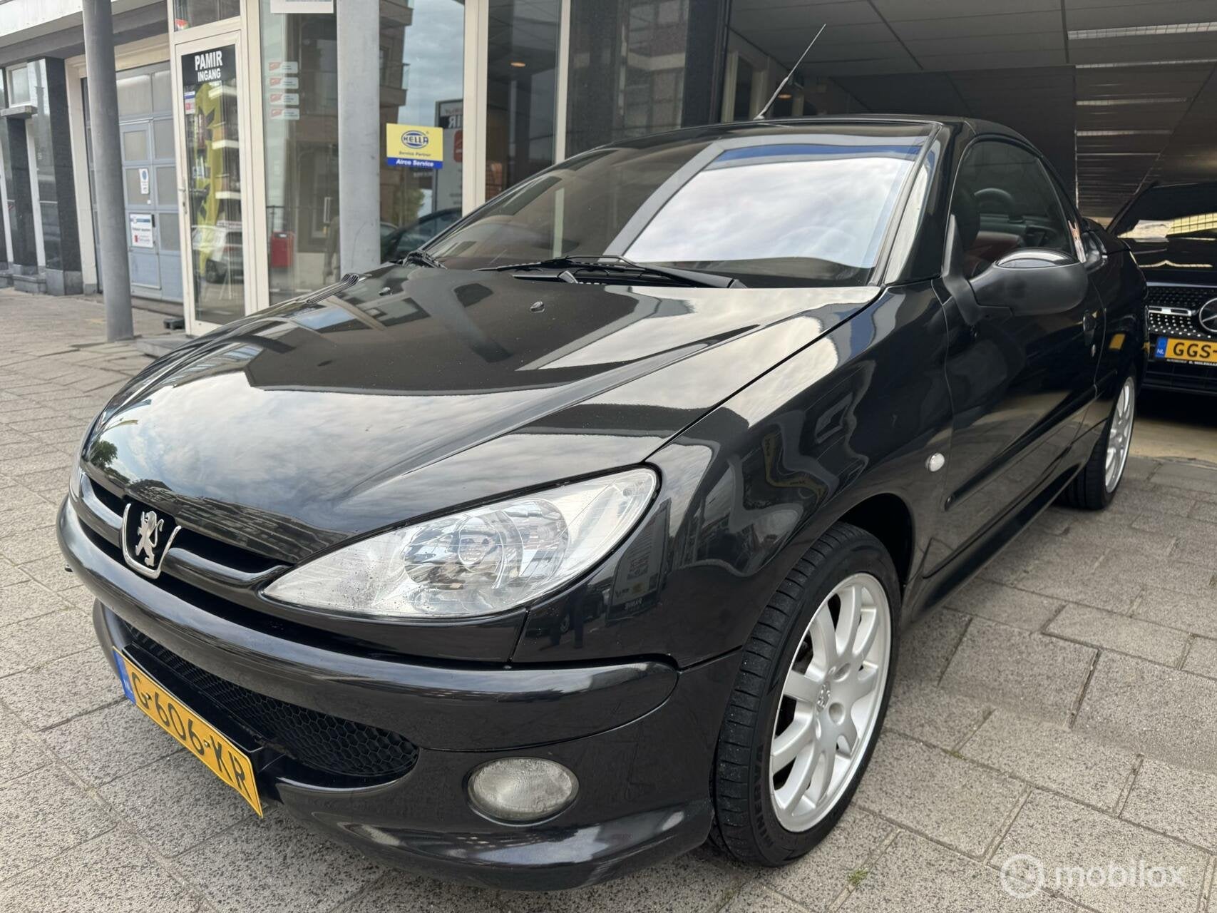 Peugeot 206 CC 2.0-16V, 136 pk, Gebruikt, 4 cilinders, Cabriolet