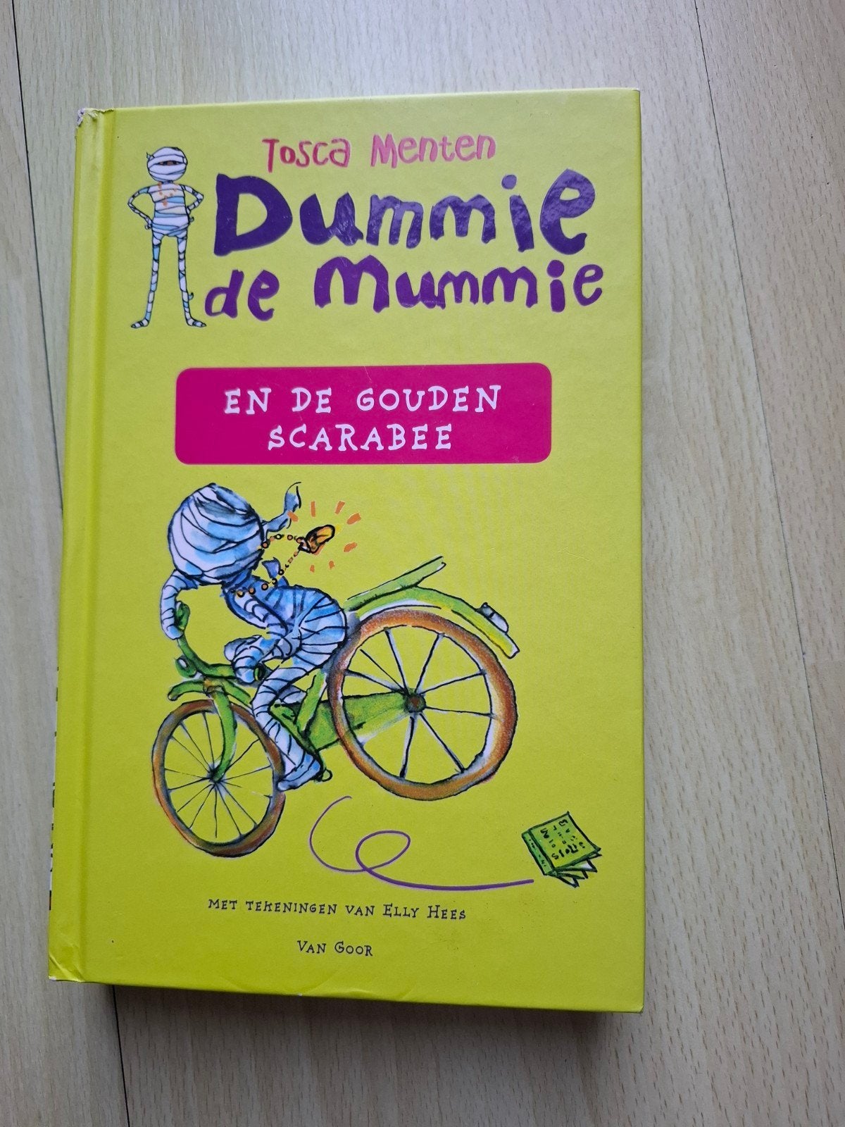 Dummie de mummie en de gouden scarabee, Ophalen of Verzenden, Zo goed als nieuw