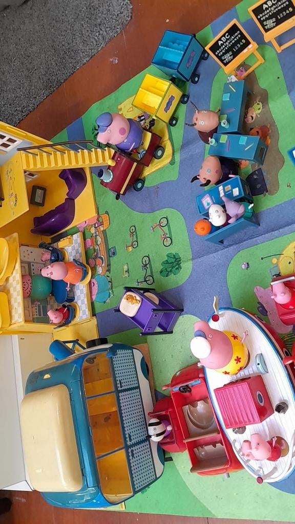 Grote Peppa Pig speelset met huis, auto en figuren, Kinderen en Baby's, Speelgoed | Overig, Ophalen of Verzenden, Gebruikt, Jongen of Meisje